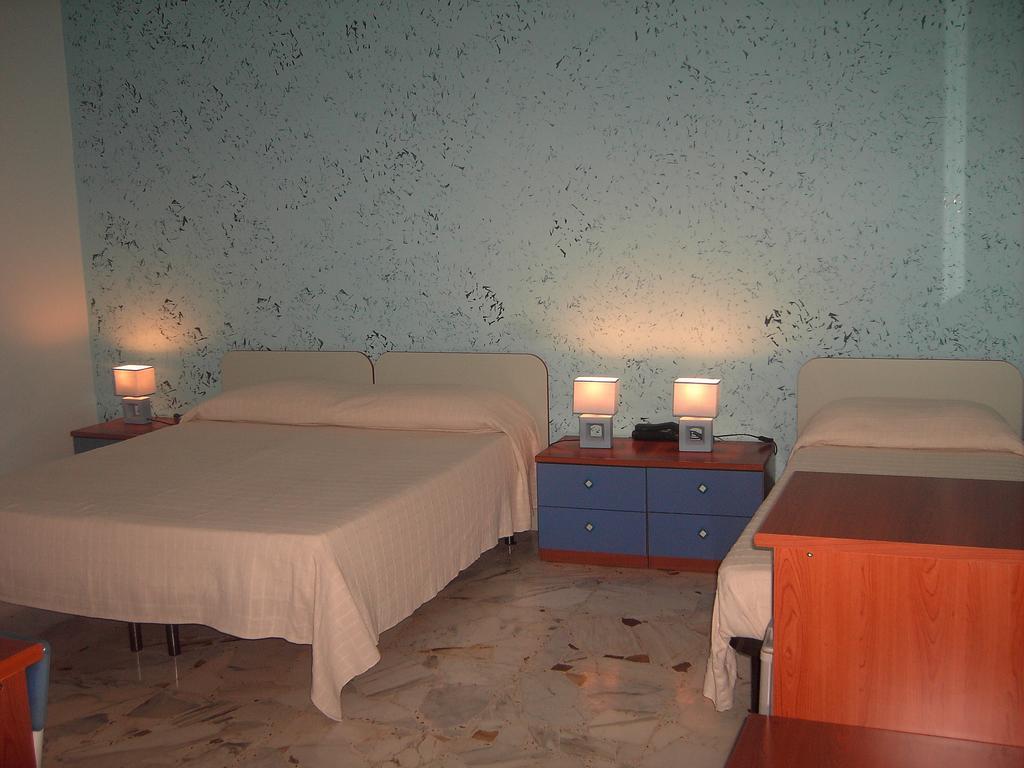 Etna Inn Motta Sant'Anastasia Værelse billede