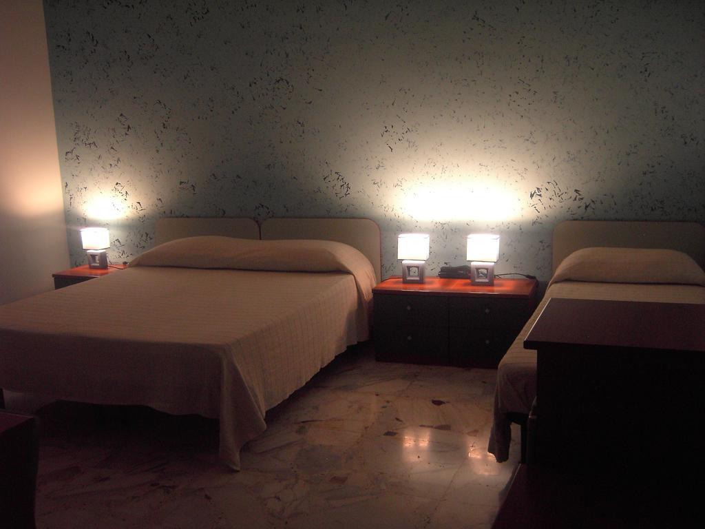 Etna Inn Motta Sant'Anastasia Værelse billede