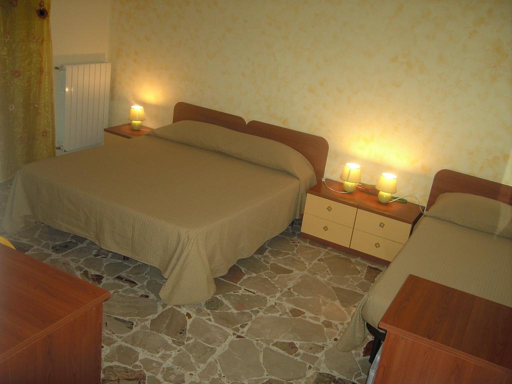 Etna Inn Motta Sant'Anastasia Værelse billede